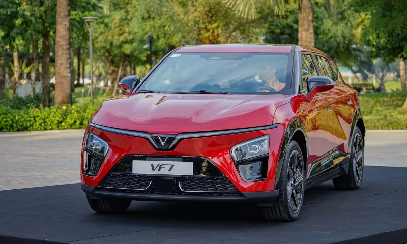 Vinfast VF7