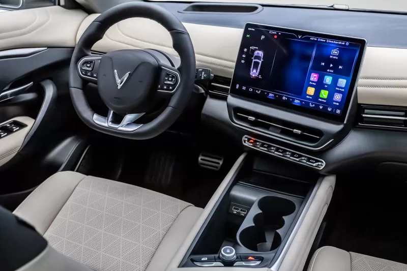Vinfast VF7