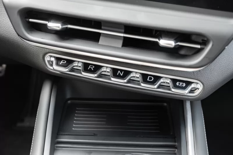 Vinfast VF7
